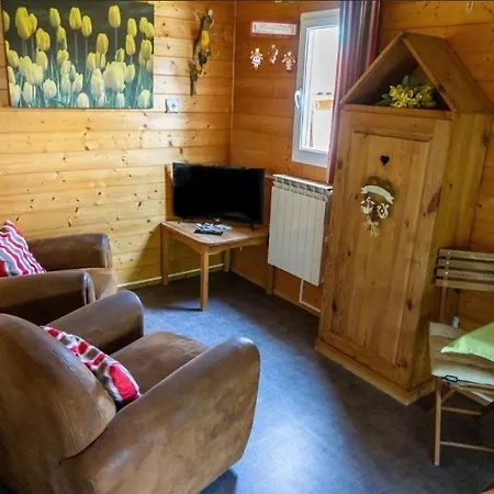 Domaine Des Epinettes Campsite Saint-Romain-de-Jalionas